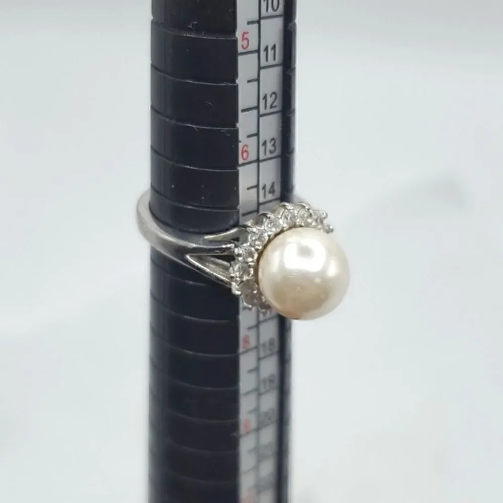Vintage 1970s pearl